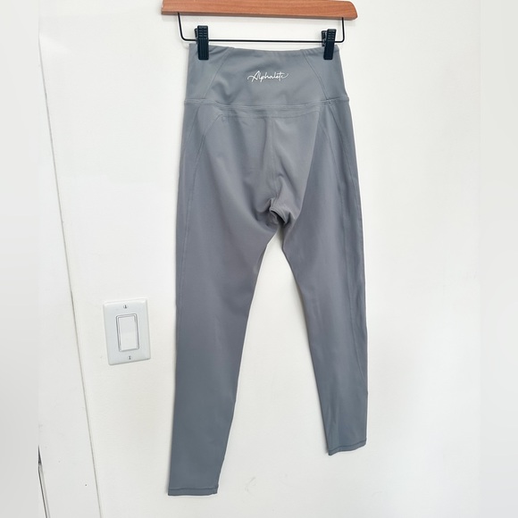 ALPHALETE Pulse Surge Legging in Silver Sky - Picture 5 of 9